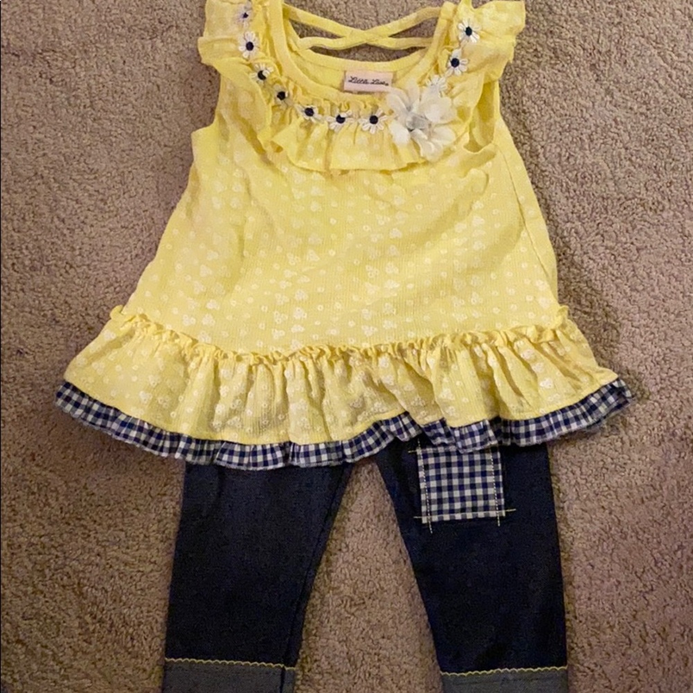 Two Piece Outfit 🌼⭐️